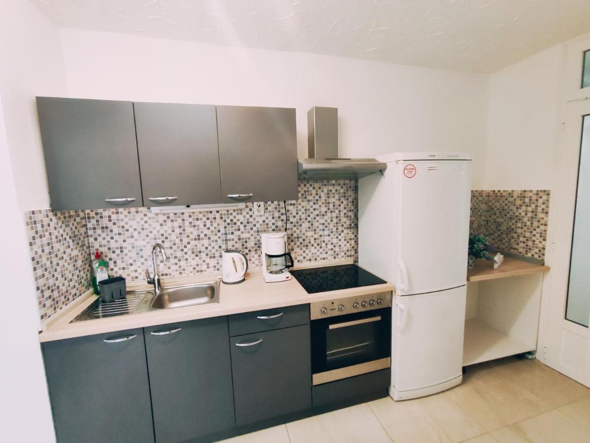Apartmani Nada Mustapic Brela Exterior photo