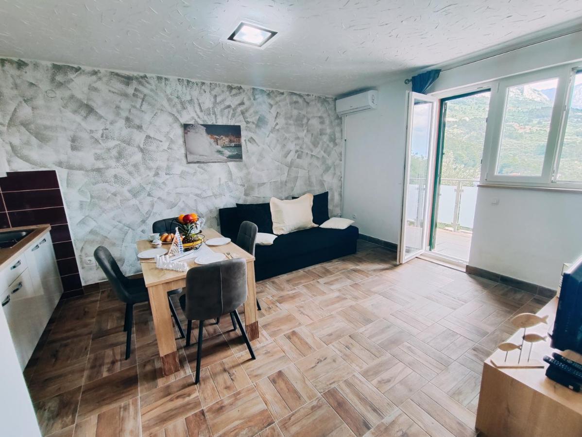 Apartmani Nada Mustapic Brela Exterior photo